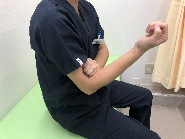 セルフエクササイズ①上腕の筋リリース